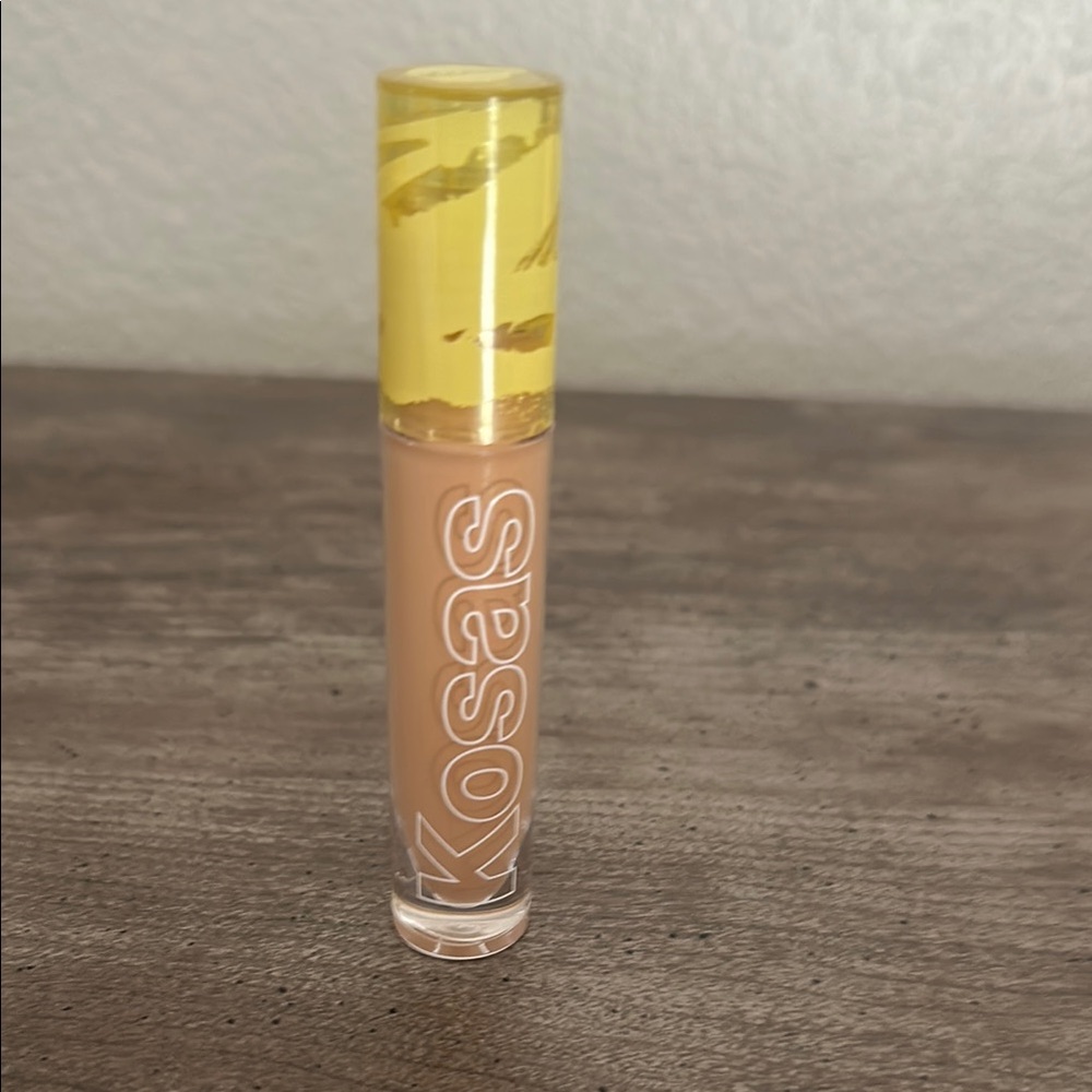 Kosas Cream Concealer for Radiant Coverage